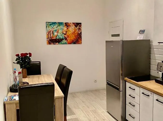 Topolove Apartment